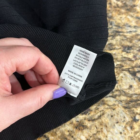 Karlie Viscose Black V-neck Dolman Sleeve Ribbed Knit Pullover Sweater Size S - Picture 7 of 9